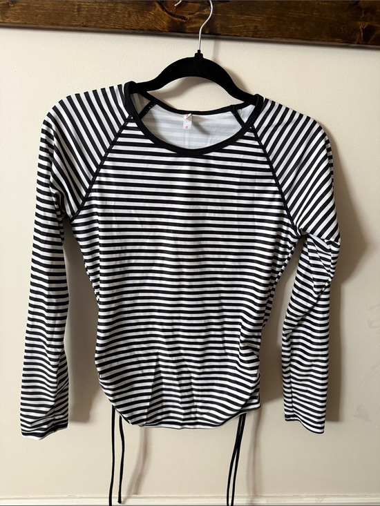 Joe Fresh Tops - Joe Fresh Black and White Striped Long-Sleeve side cinch rash guard